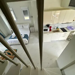K View Νικήτη